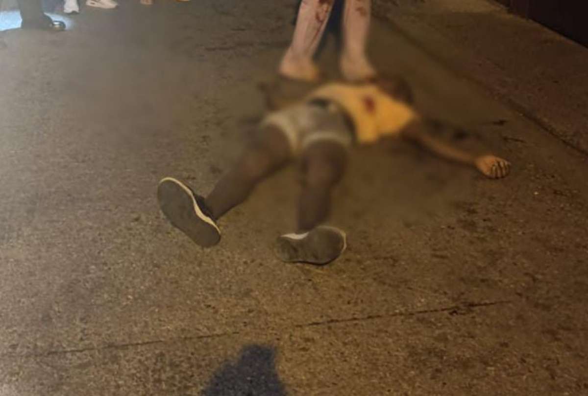 Un sujeto armado fue abatido por elementos policiales, tras disparar contra una persona en el sur de Guayaquil.