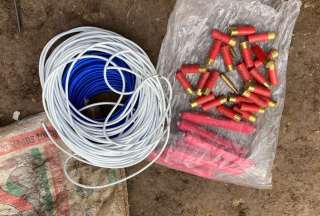 Instantes del decomiso de material para realizar la minería ilegal.