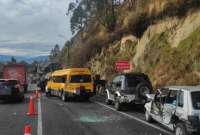 Varios vehículos colisionaron la mañana de este lunes, 30 de septiembre de 2024 en la av. Simón Bolívar. Hay varios heridos.