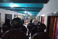 La Policía y Fuerzas Armadas realizaron un operativo en la Penitenciaría en Guayaquil.