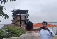 Un video circula en redes sociales sobre la implosión de un edificio. El desenlace es la muerte de un hombre tras el impacto de una piedra.