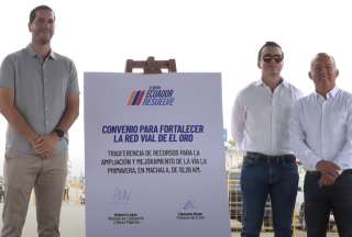 El Ministerio de Transporte y Obras Públicas y la Prefectura de El Oro firmaron un convenio para financiar esta carretera. 