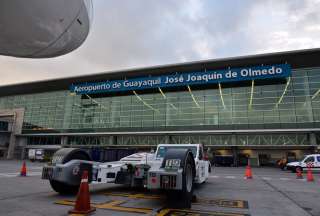 La Autoridad Aeroportuaria de Guayaquil anunció el cierre temporal de la pista del Aeropuerto de Guayaquil, el próximo viernes 19 de julio de 2024. 