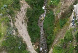 La AMC realiza controles en quebradas para  prevenir y mitigar cualquier tipo de riesgos.