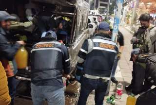 El Municipio de Quito realizó un operativo de control en la avenida de Los Shyris, la noche y madrugada del 1 de diciembre del 2023. 