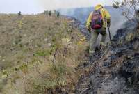 La Secretaría Nacional de Gestión de Riesgos reportó que hay 17 incendios activos en todo el país. 