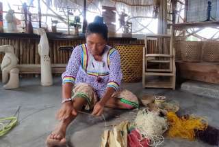 Nos adentramos en la bella parroquia de Tiputini, en el cantón Aguarico (Amazonía ecuatoriana), y nos encontramos con talentosas artesanas y emprendedoras.