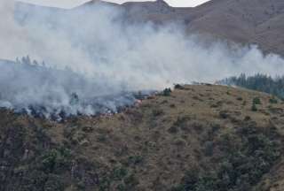 En tres días, el incendio consume 90 hectáreas de bosque.