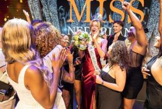 Rikkie Valerie Kollé, mujer trans de 22 años, ganó la corona de Miss Países Bajos