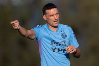 Lionel Scaloni durante el entrenamiento de Argentina para recibir a Paraguay