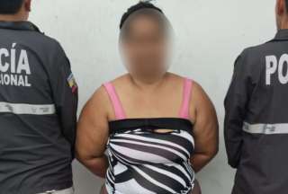 Una mujer que era buscada por el delito de asesinato fue detenida en Los Ríos. 