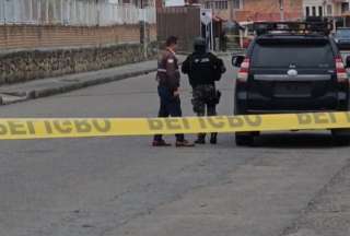 El guardia de seguridad de una guardería advirtió a la policía sobre la presencia de un paquete sospechoso en el lugar.