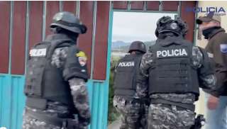 Labores investigativas identificaron una vivienda en el sector de Totoracocha en Cuenca y liberaron a una víctima de secuestro. 