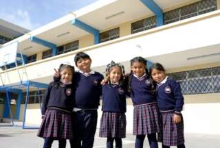 Estudiantes de Quito se benefician de nueva infraestructura escolar