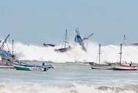 El maretazo deja severos daños en Piura y Tumbes.