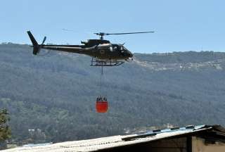  El Ministerio de Educación dispuso la no presencialidad en escuelas de Sigchos por el incendio forestal.