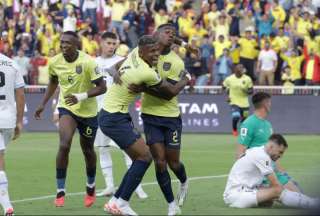 Félix Torres anotó los dos goles de Ecuador