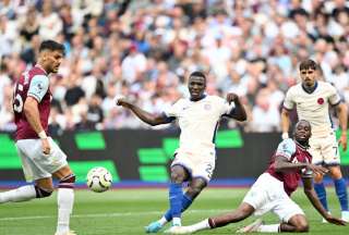 Moisés Caicedo está en el once ideal de la fecha en la Premier League 