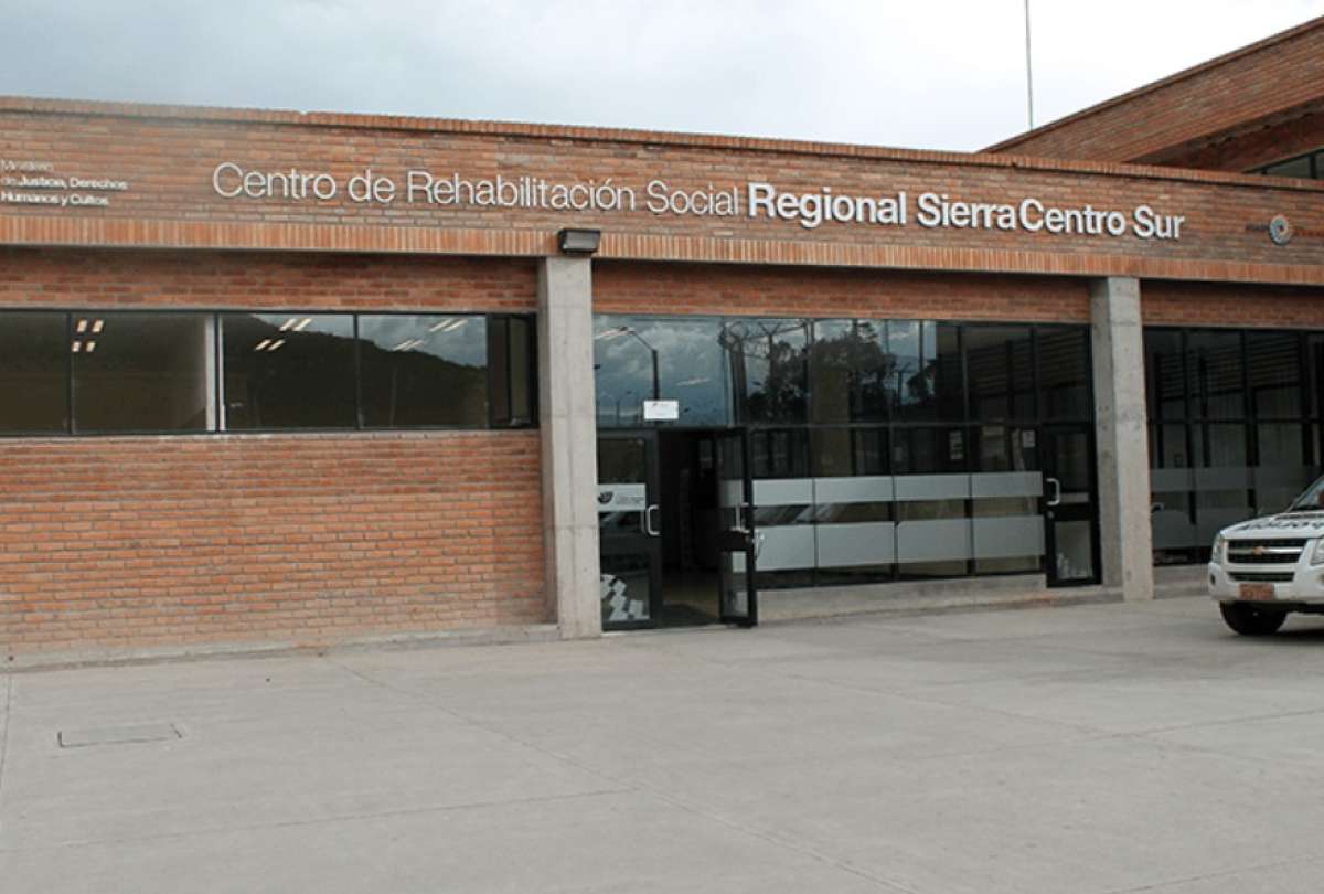 El gobernador de Azuay, Xavier Bermúdez, informó que la situación en la cárcel de Turi está controlada tras una protesta protagonizada este martes, 1 de julio de 2025.