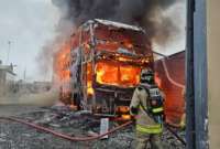 Las autoridades a través del plan de recompensas buscan a los autores de un atentado en El Oro. Ellos ocasionaron la explosión en la que un hombre murió y otro quedó gravemente herido.