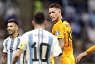 Lionel Messi (centro) junto a Wout Weghorst en la Copa Mundial de Qatar 2022. 