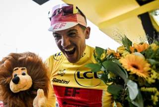 El ciclista ecuatoriano Richard Carapaz, la “Locomotora del Carchi”, sigue haciendo historia. 