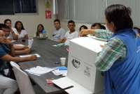 El Consejo Nacional Electoral señaló que los miembros de mesa de elecciones pasadas cobrarán sus compensaciones hasta el 30 de agosto de 2024. 