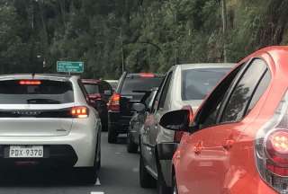 La AMT dispuso esta medida en respuesta a la congestión vehicular registrada en Quito.