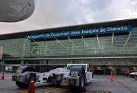 El aeropuerto José Joaquín de Olmedo suspendió durante 13 minutos sus operaciones. 