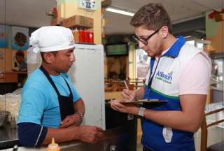 El IESS efectúa controles rigurosos para verificar el cumplimiento de los derechos de los trabajadores. 