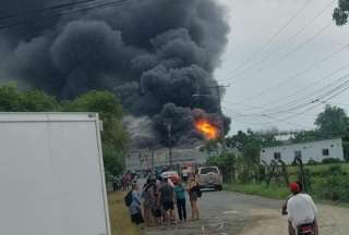 El incendio se registró en una fábrica de aceites