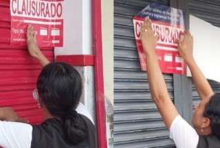 Tras denuncias ciudadanas, la Arcsa realizó inspecciones en estos supermercados que terminaron clausurados.