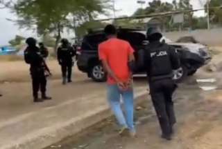 La Policía Nacional realiza operativos en varias ciudades de Manabí. En los allanamientos de este martes se aprehendió a presuntos integrantes de 