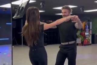 Los Beckham bailaron salsa por unos minutos.