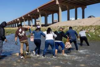 Estados Unidos mantendrá los estrictos controles a los migrantes que busquen pasar su frontera. 