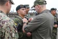 El ministro de Defensa, Gian Carlo Loffredo entregará la insignia de reconocimiento a 40.000 militares 