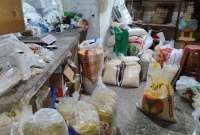 Una bodega de alimentos en Santa Isabel, provincia del Azuay, fue clausurada por la Agencia Nacional de Regulación, Control y Vigilancia Sanitaria (Arcsa) debido a irregularidades higiénicas. 