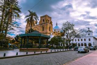 Cuenca celebra este 3 de noviembre de 2024, 204 años de Independencia. 