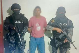 A través de un allanamiento ejecutado, en Santo Domingo de los Tsáchilas, la Policía Nacional capturó a un presunto implicado en el delito de pornografía infantil de niñas, niños y adolescentes.