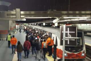 El Concejo Metropolitano aprobó una ordenanza para sancionar infracciones de los usuarios del Metro.