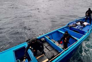 Más de dos toneladas de droga fueron incautadas en una embarcación en San Cristóbal, Galápagos.