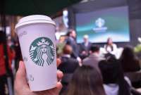 Starbucks abrió su local en el Scala Shopping