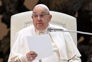 El pontífice saludó brevemente a los fieles desde el hospital Gemelli antes de regresar al Vaticano.