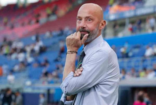 Gianluca Vialli revela que se ha enfrentado a un cáncer