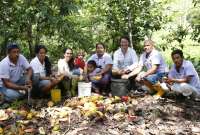 Paccari realiza acciones para incluir a mujeres en la cadena de producción del chocolate.