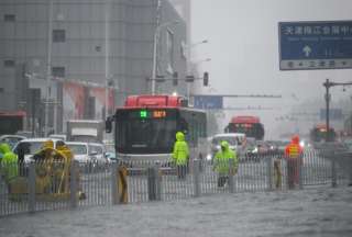 Días atrás se regiDías atrás se registraron fuertes lluvias en China que provocaron inundaciones.straron fuertes lluvias en China que provocaron inundaciones