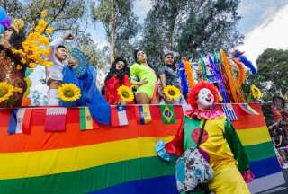 Esta marcha se hace en Quito, en otras ciudades del país y del mundo para visibilizar la lucha por la igualdad del orgullo LGBTIQ+.