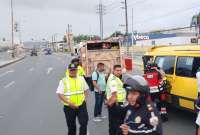 Las personas heridas fueron trasladadas en ambulancia hacia casas de salud de Guayaquil.