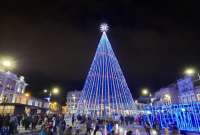 Árbol de Navidad más grande del país se encenderá en medio de la crisis energética