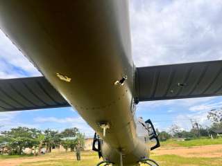 La aeronave recibió nueve disparos. 